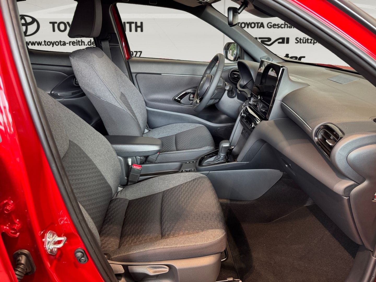 Toyota Yaris Cross 1,5l Hybrid Teamplayer*Safety+Winter