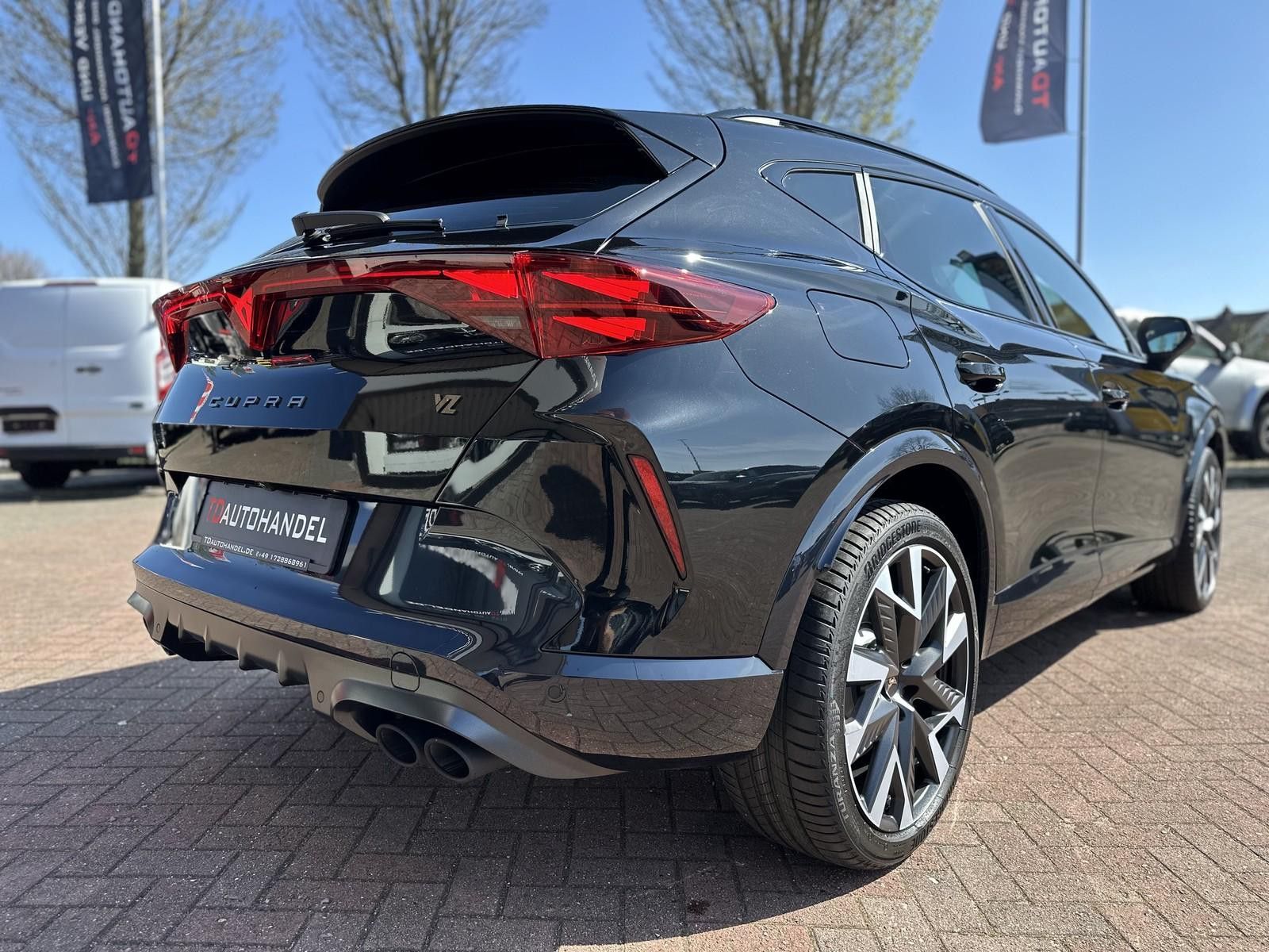 Cupra Formentor VZ 2.0 TSI 245 kW 4Drive - Samsaru's Car Outlet