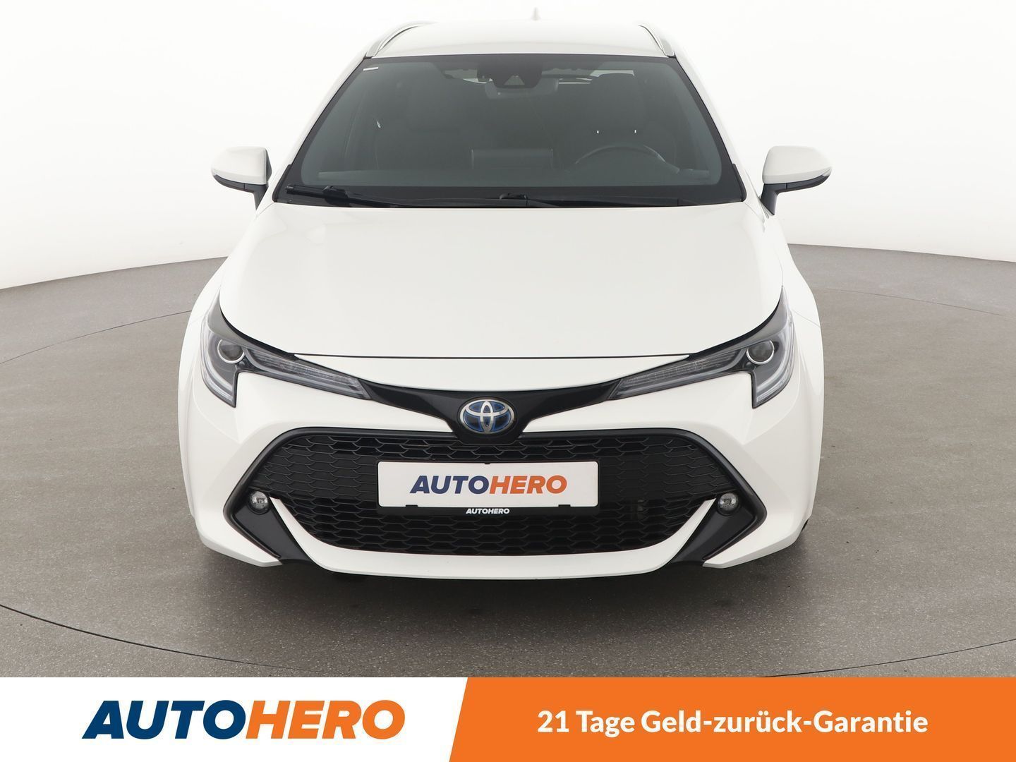 Toyota Corolla 1.8 Hybrid Team - Samsaru's Car Outlet