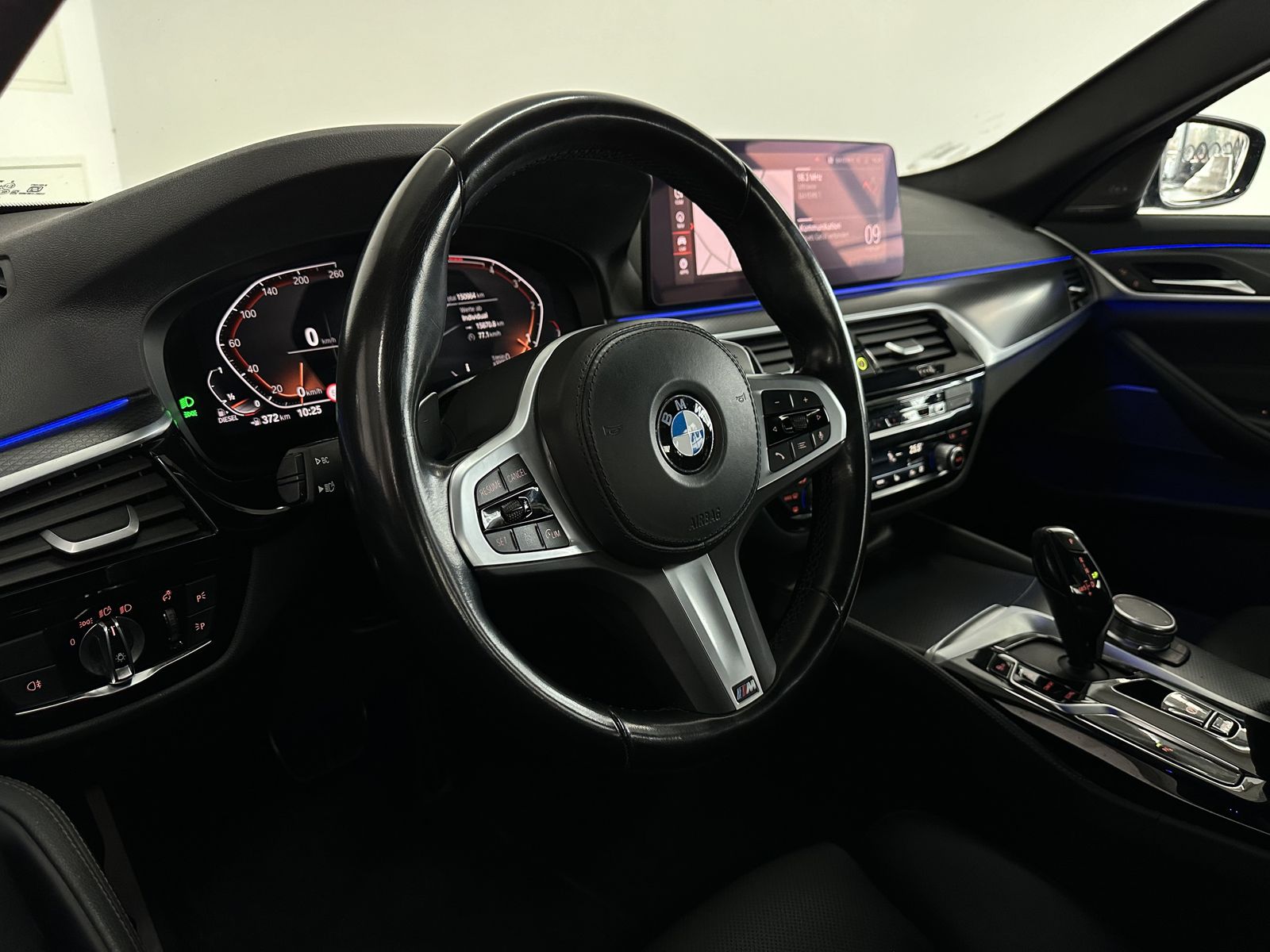 BMW 520 d xDrive M Sport |H-UP |H&K |BUSINESS|LED