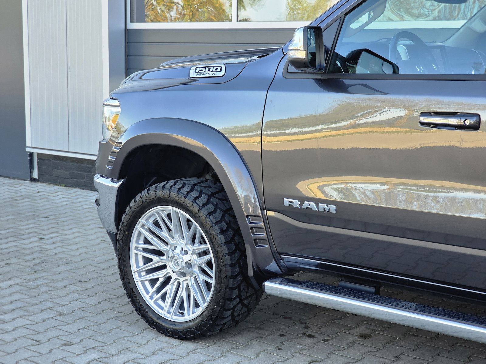 Dodge RAM 1500 5.7 4x4 Laramie Memory AHK LED 3.5´´ RC
