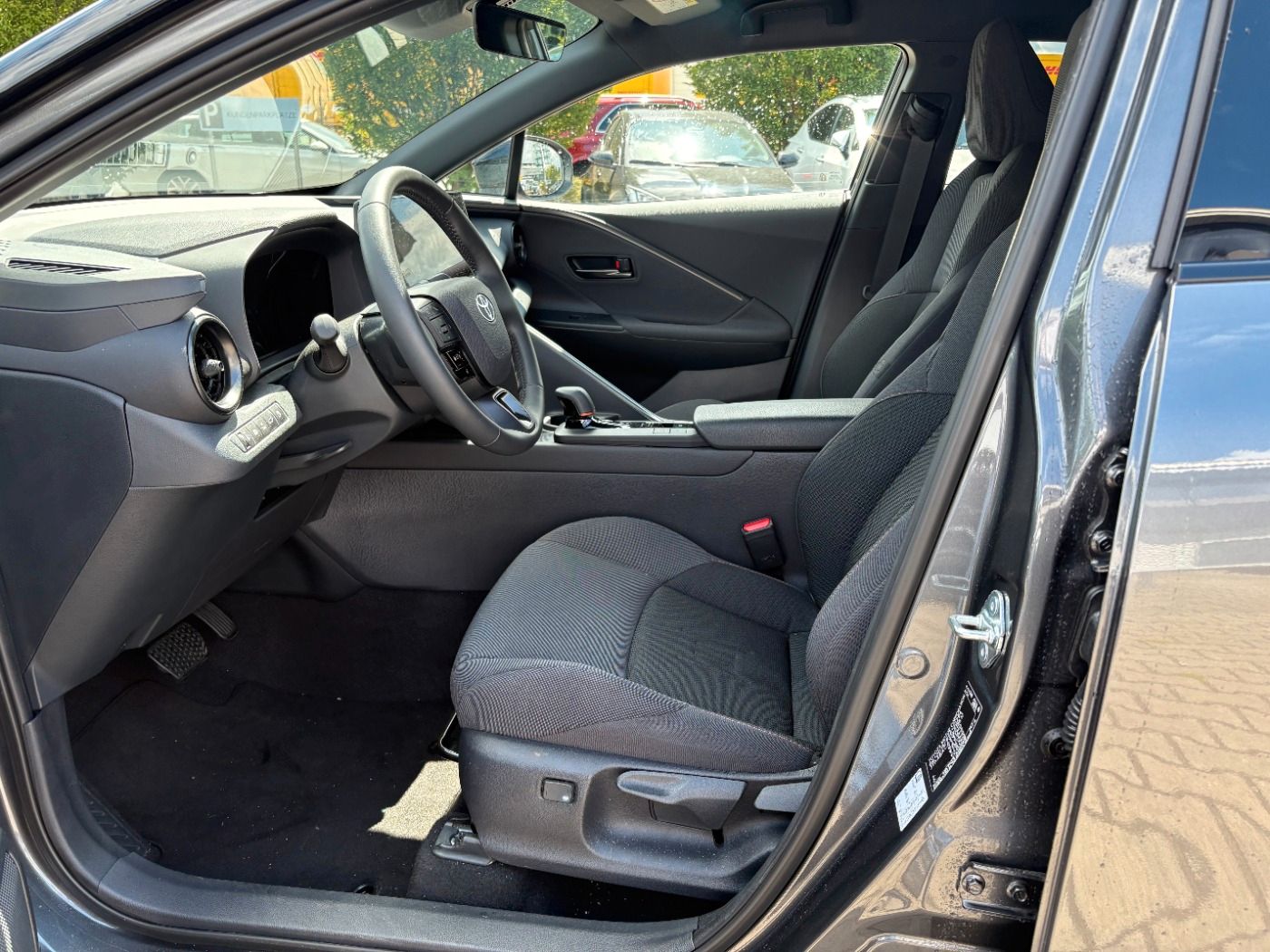 Toyota C-HR 2.0 Plug-in Hybrid Team D LED, Kamera, Navi