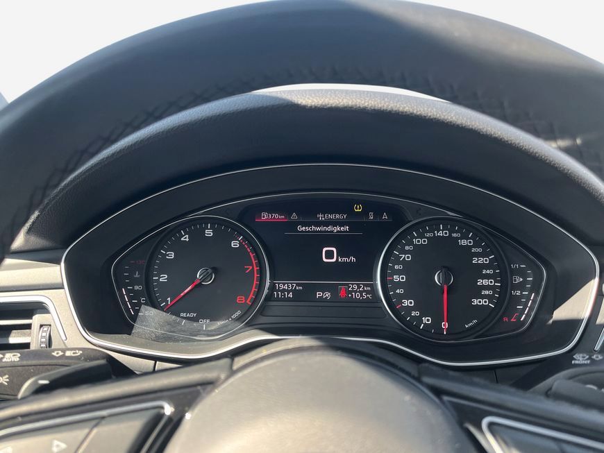 Audi A4 Avant 35 TFSI S tronic S line - Samsaru's Car Outlet
