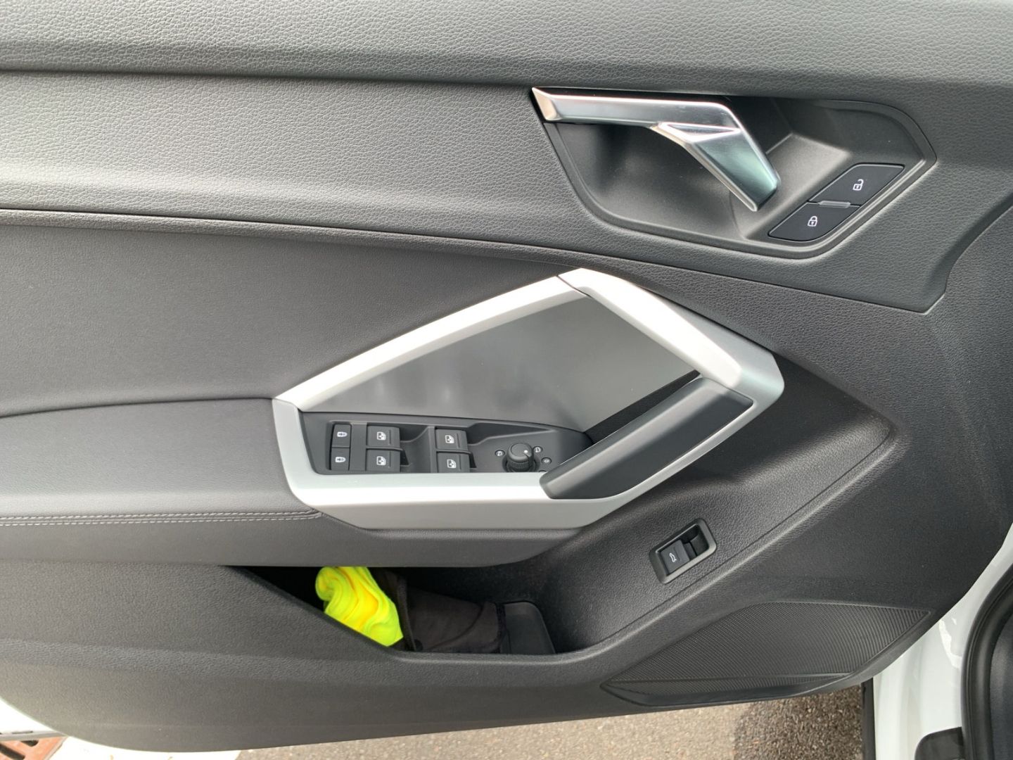 Audi Q3 45 TFSI quattro advanced - Samsaru's Car Outlet