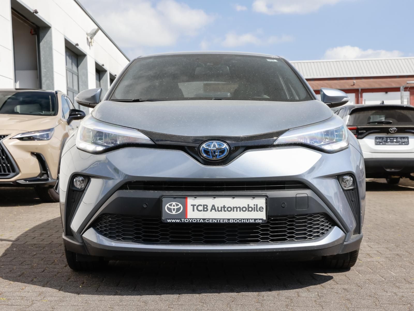 Toyota C-HR 1.8 Hybrid - Samsaru's Car Outlet
