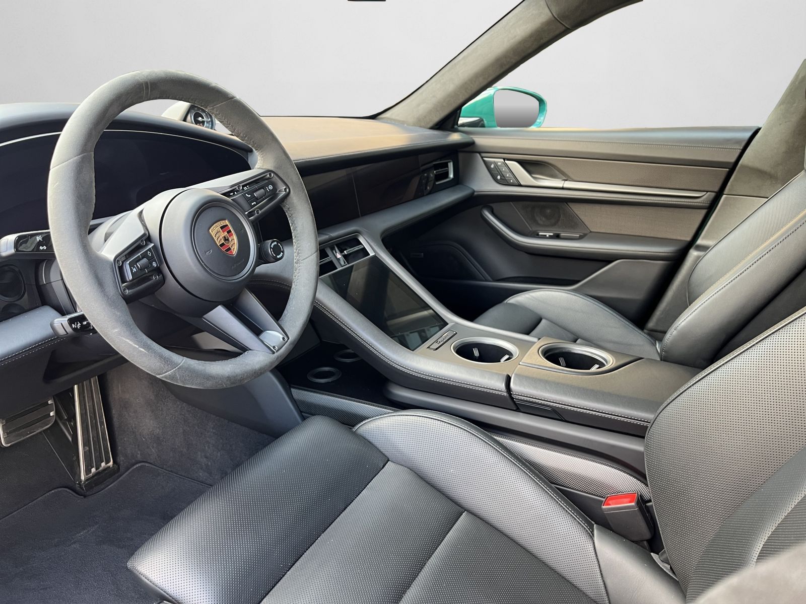 Porsche Taycan Turbo S PTS Smyrnagrün,Sitzbel.