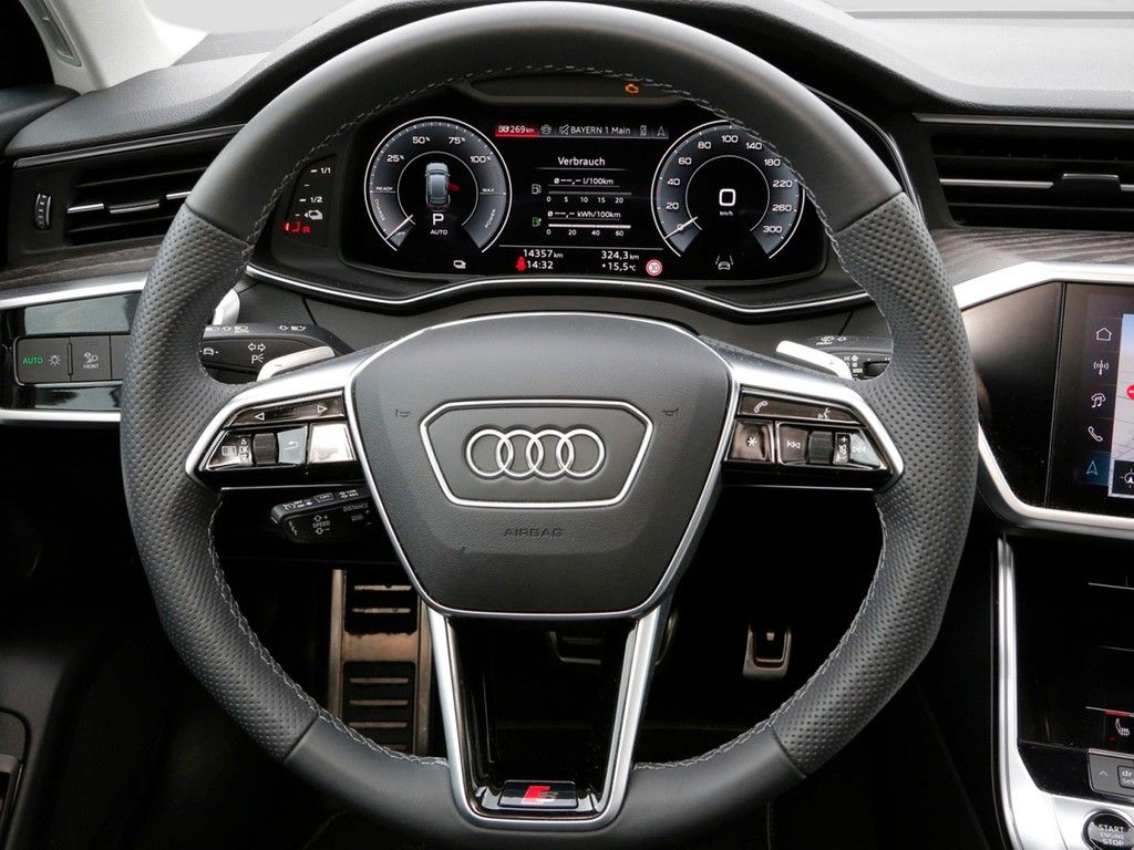 Audi A6 Avant 55 TFSI e Q S line - Samsaru's Car Outlet