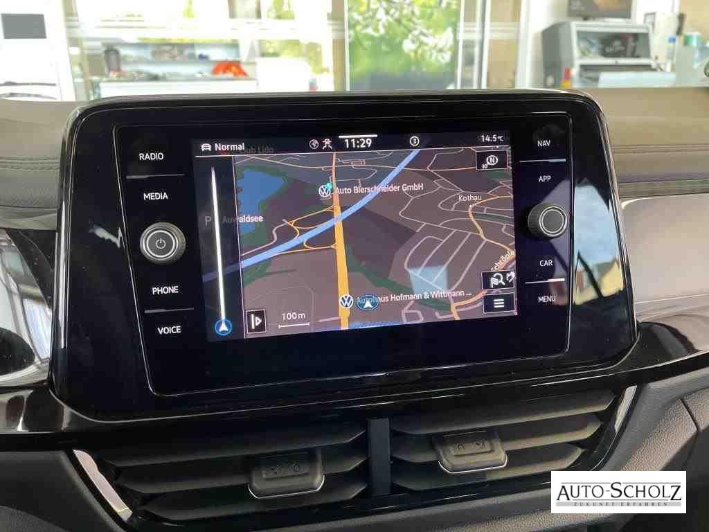 Volkswagen T-Roc 1.5 TSI R-Line - Samsaru's Car Outlet