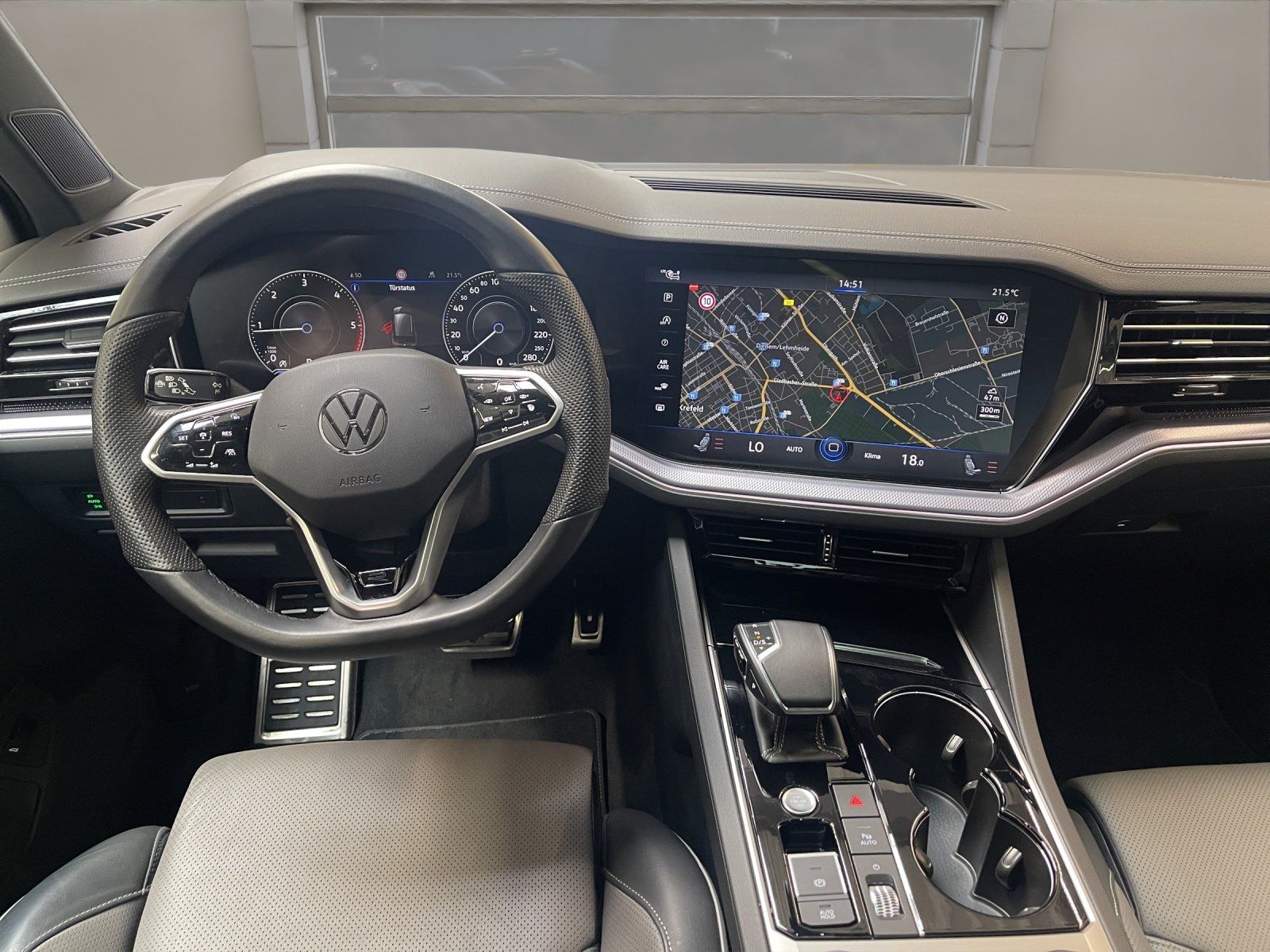 Volkswagen Touareg 3.0 V6 TDI 4Motion R-Line Pano R-Line LM