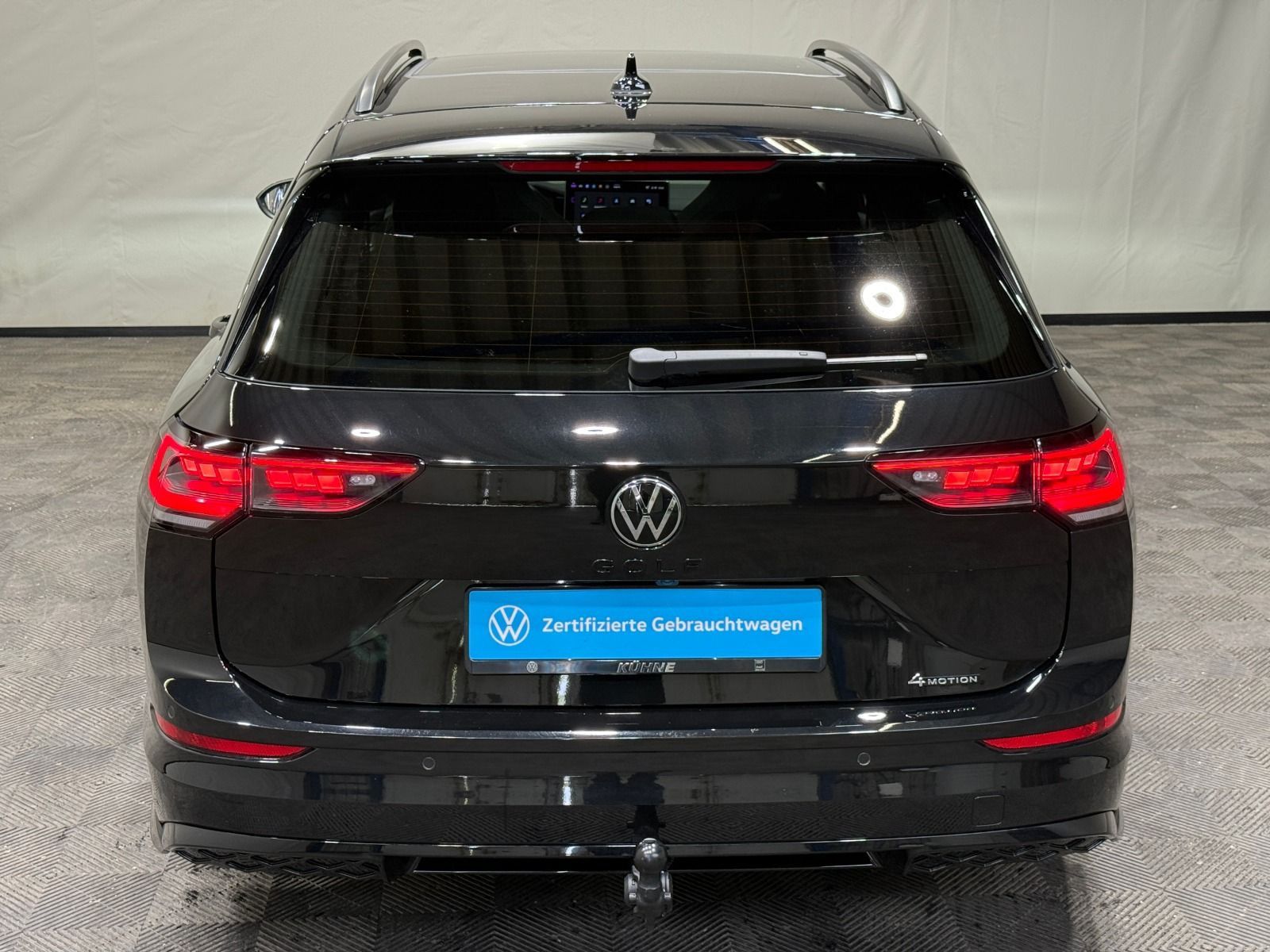 Volkswagen Golf Variant R-Line 2.0 TSI DSG 4M Black Style