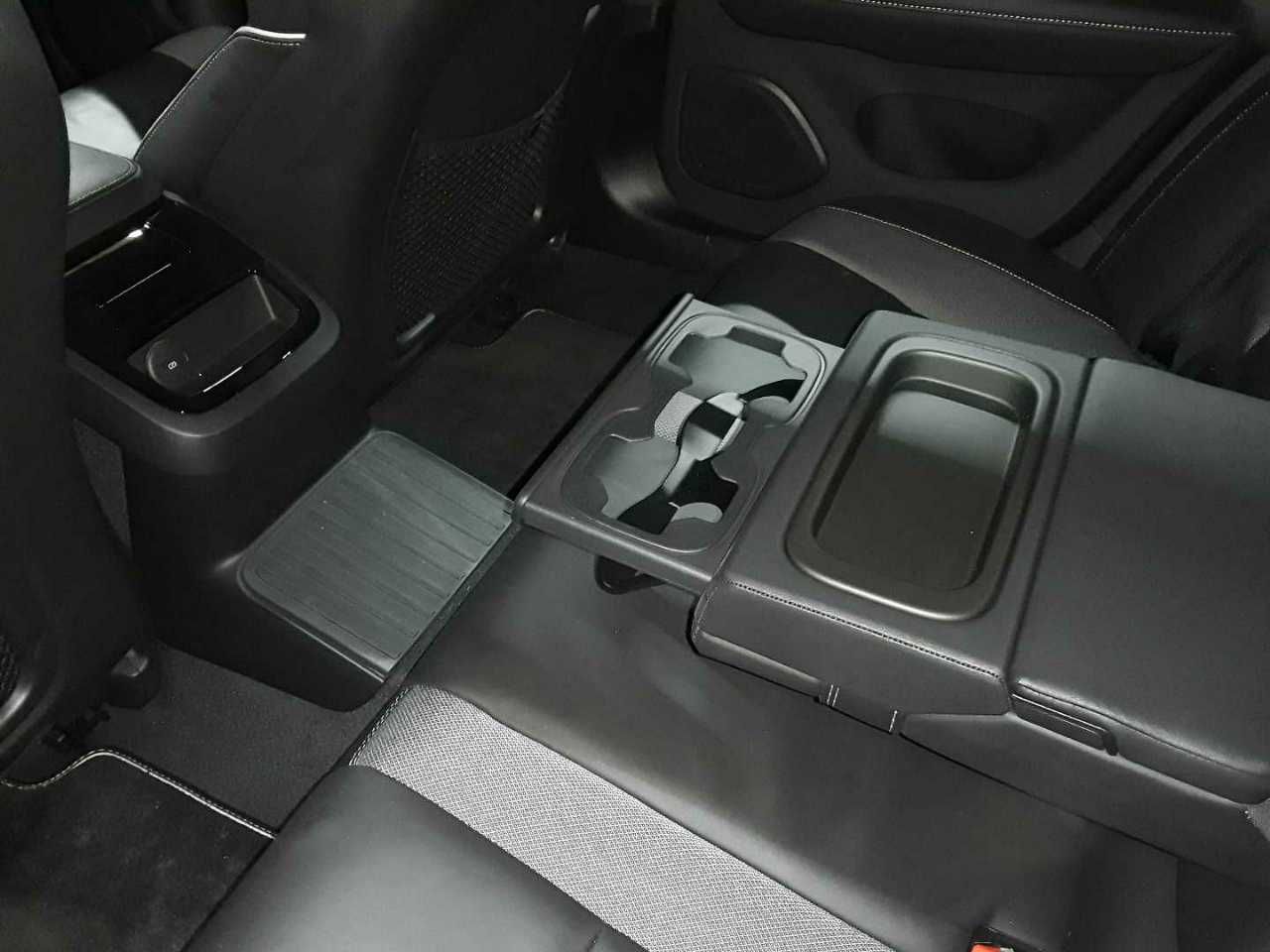 Volvo S60 T8 Recharge AWD RDesign PANO