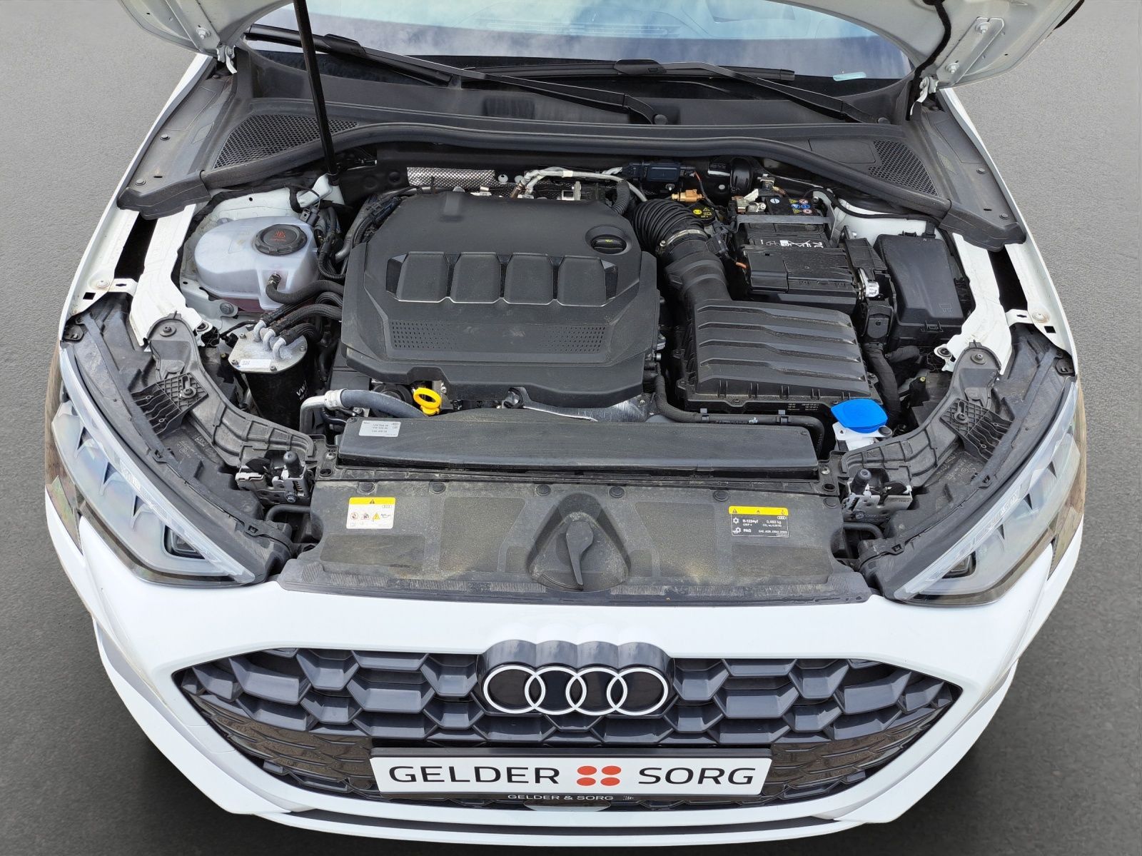 Audi A3 Sportback advanced 35 TDI - Samsaru's Car Outlet