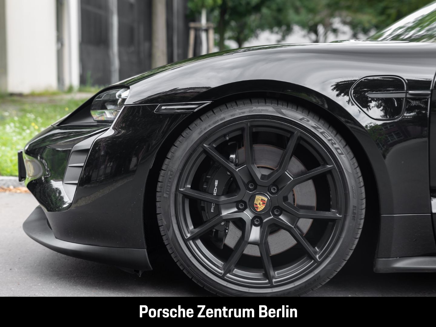 Porsche Taycan GTS HA-Lenkung InnoDrive HeadUp LEDMatrix