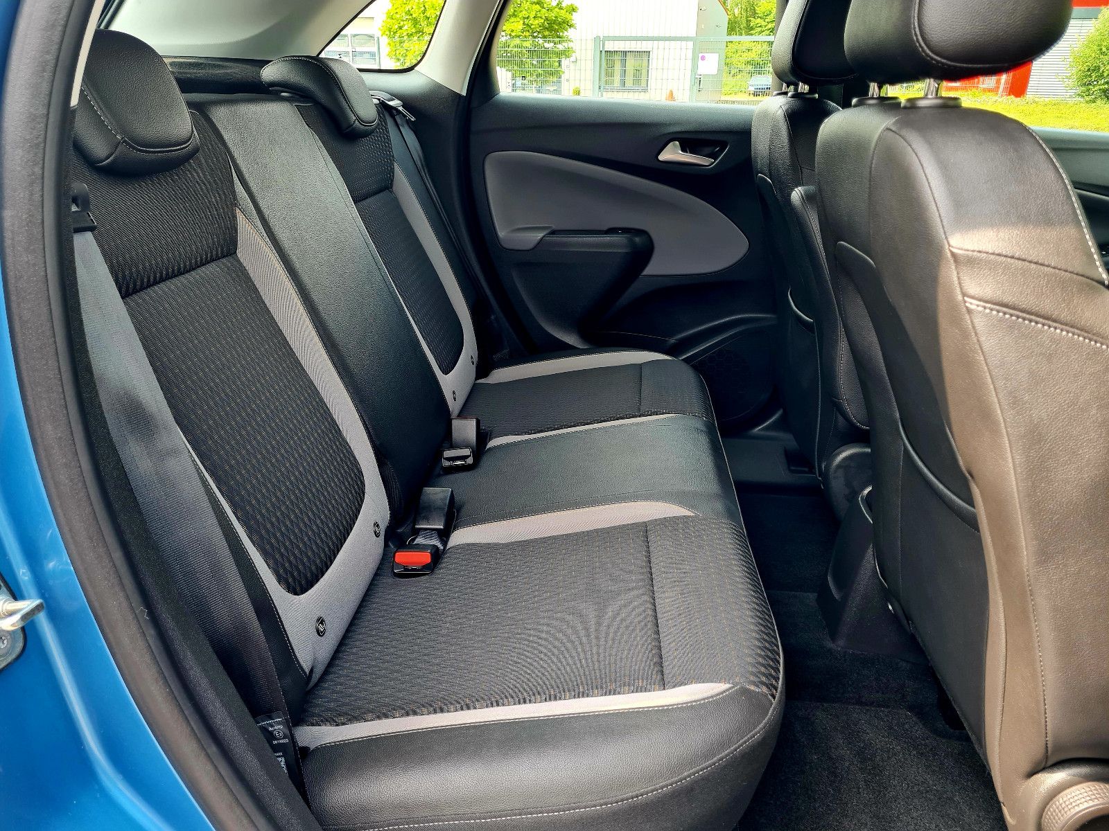 Opel Crossland Innovation - Samsaru's Car Outlet