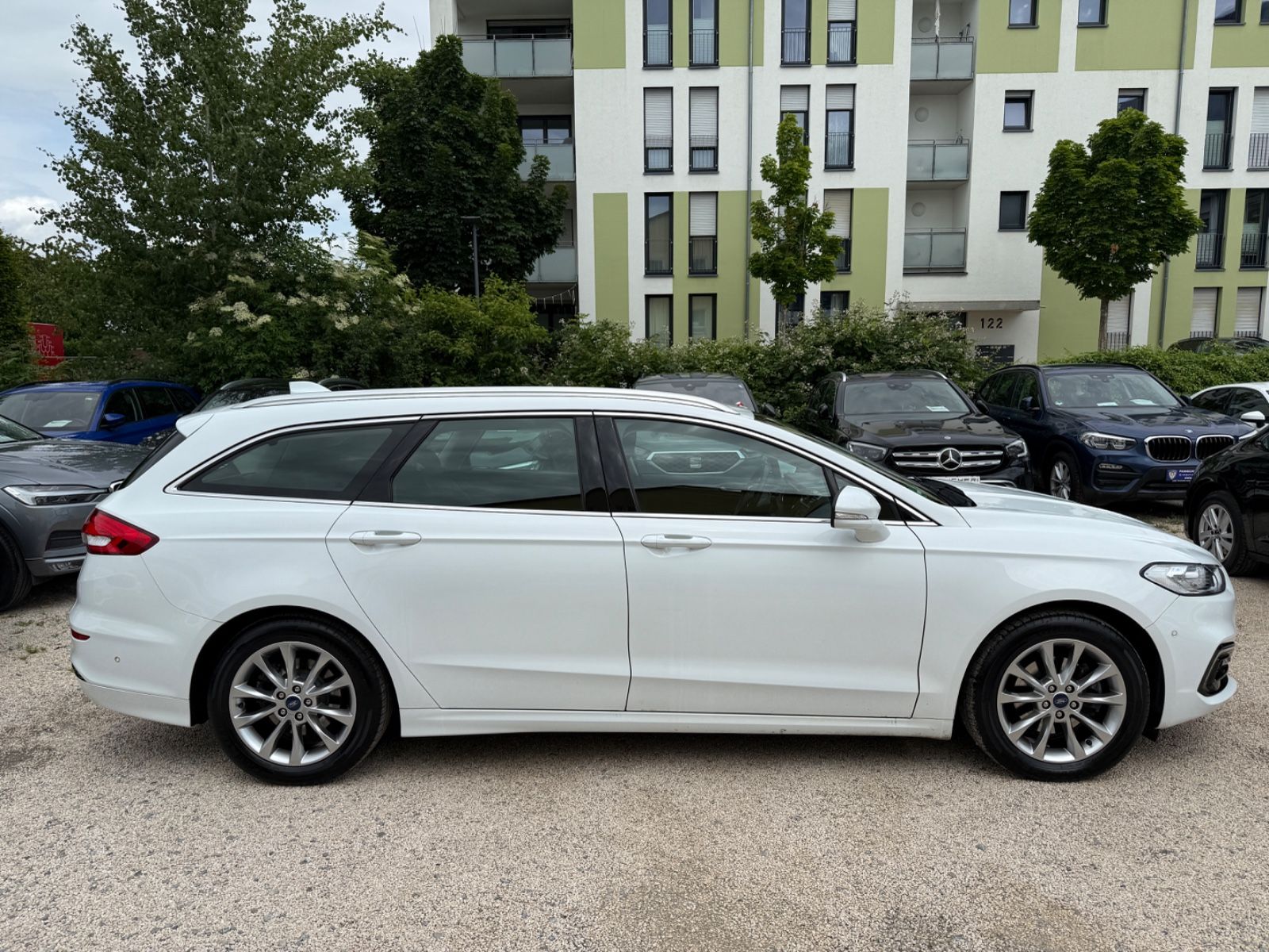 Ford Mondeo 2.0 EcoBlue Aut Turnier Titanium - Samsaru's Car Outlet