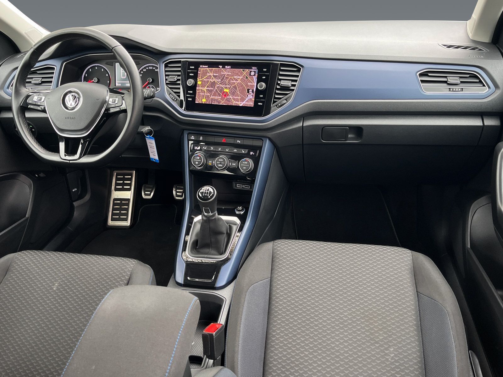 Volkswagen T-Roc 1.5 TSI United - Samsaru's Car Outlet