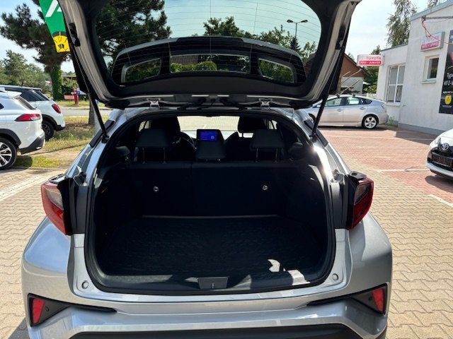 Toyota C-HR 2.0 Hybrid - Samsaru's Car Outlet