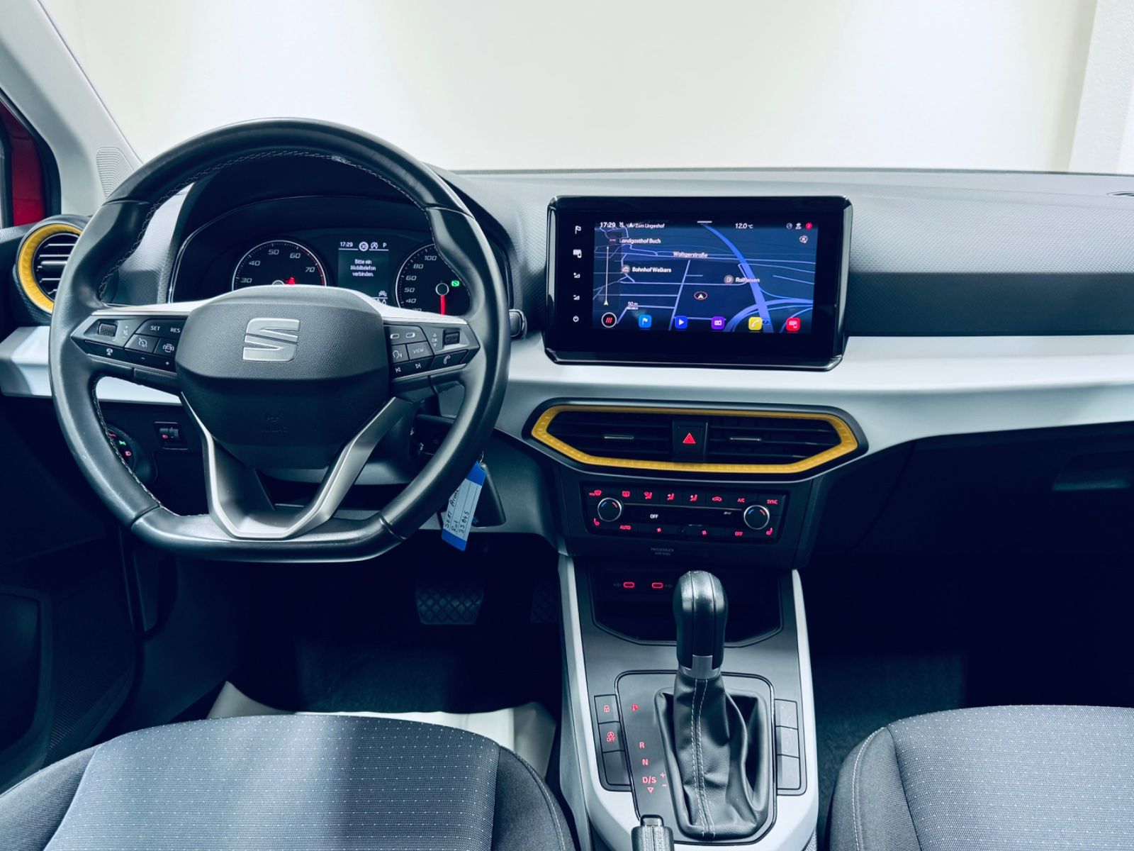 Seat Arona Style 1.0 TSI - Samsaru's Car Outlet