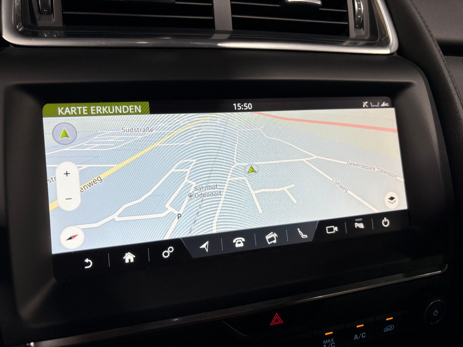 Jaguar E-PACE S/NAVI/KAMERA/APPLE/ACC/SHZ/KLIMA/TOTWINK