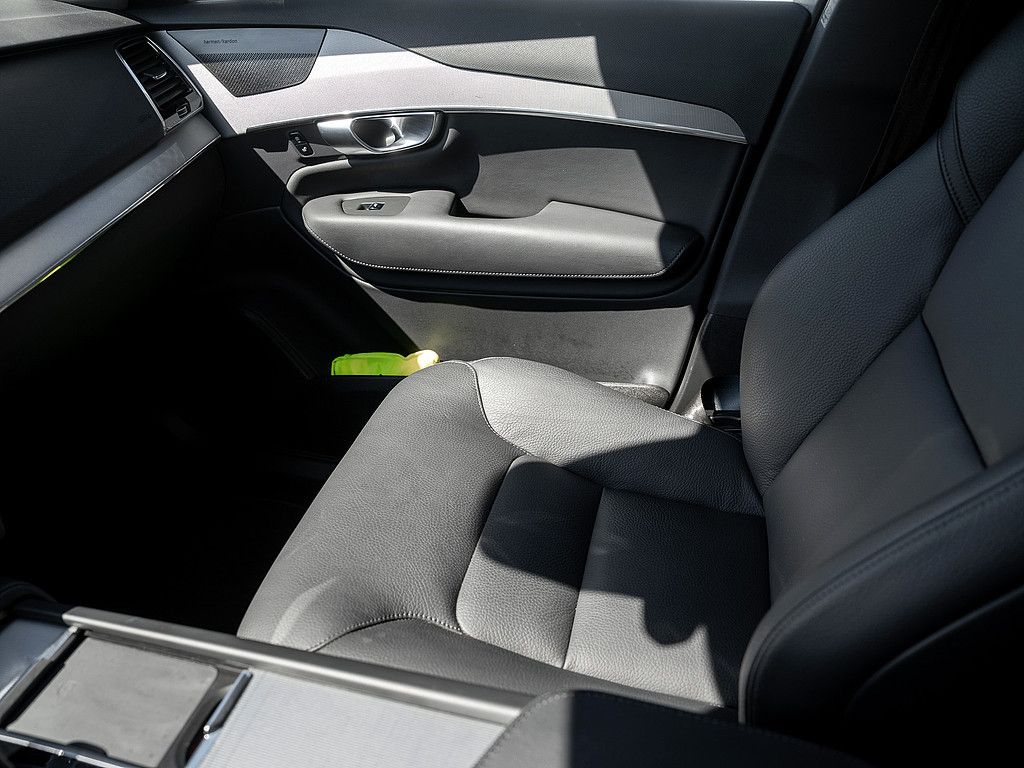 Volvo XC90 T8 AWD Core AHK RÜCKFAHRKAMERA H/K