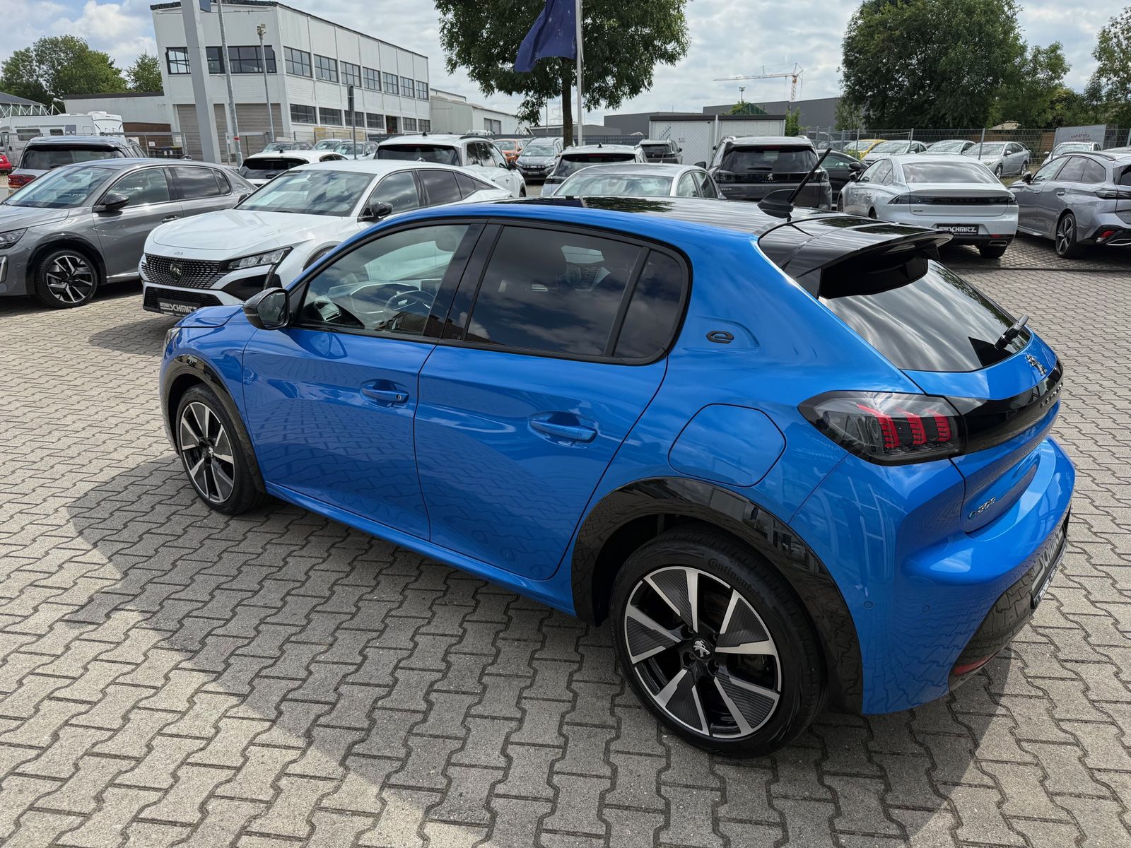 Peugeot 208 e- GT - Samsaru's Car Outlet
