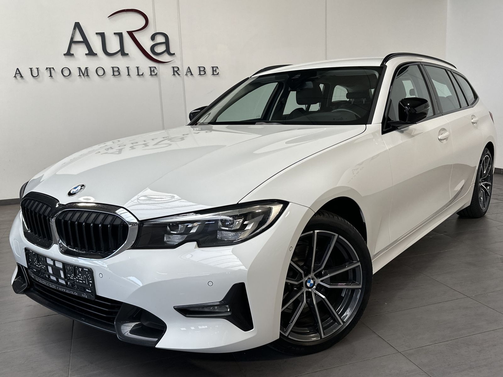 BMW 320d Touring Sport-Line - Samsaru's Car Outlet
