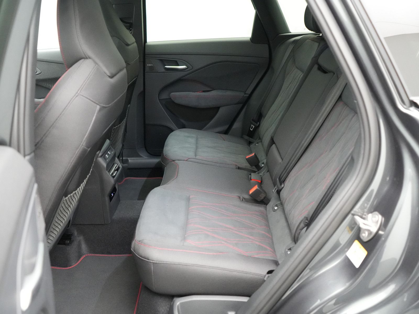 Audi Q3 S tronic S line AHK PANO SONOS KAM360° HUD
