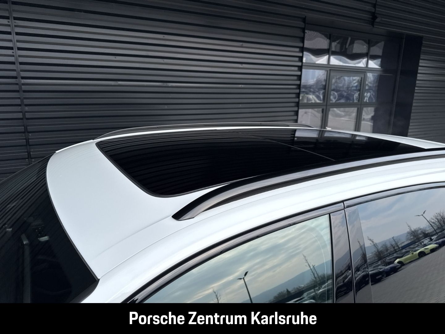 Porsche Cayenne E-Hybrid BOSE LED-Matrix Panoramadach