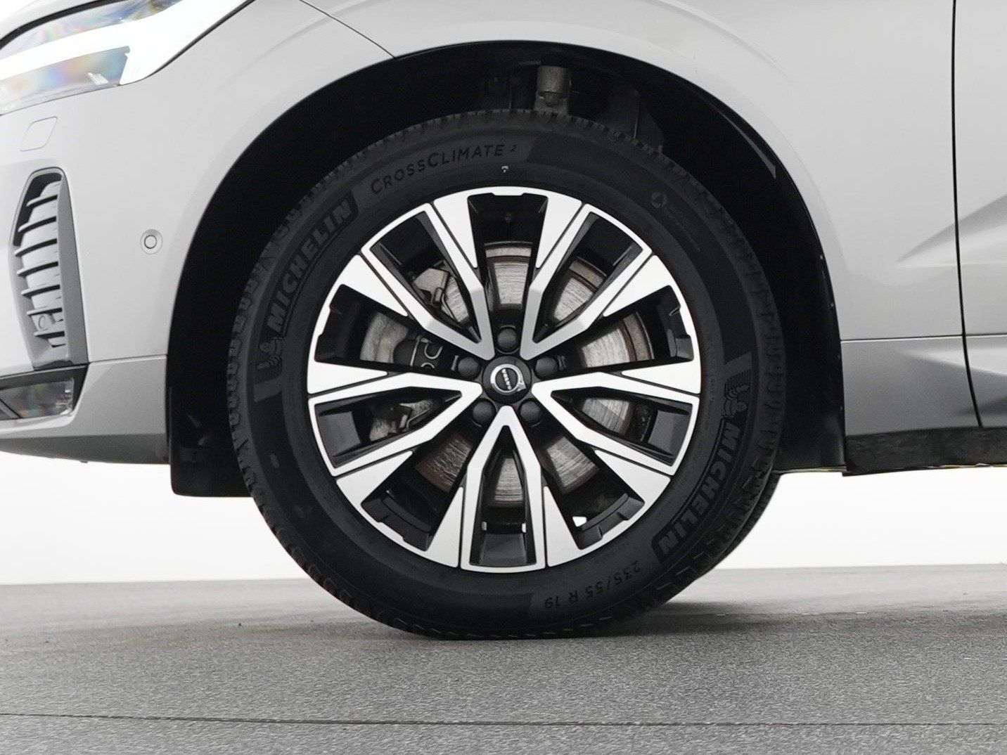 Volvo XC60 B4 Diesel AWD Plus Dark STANDHZ*360*GSHD