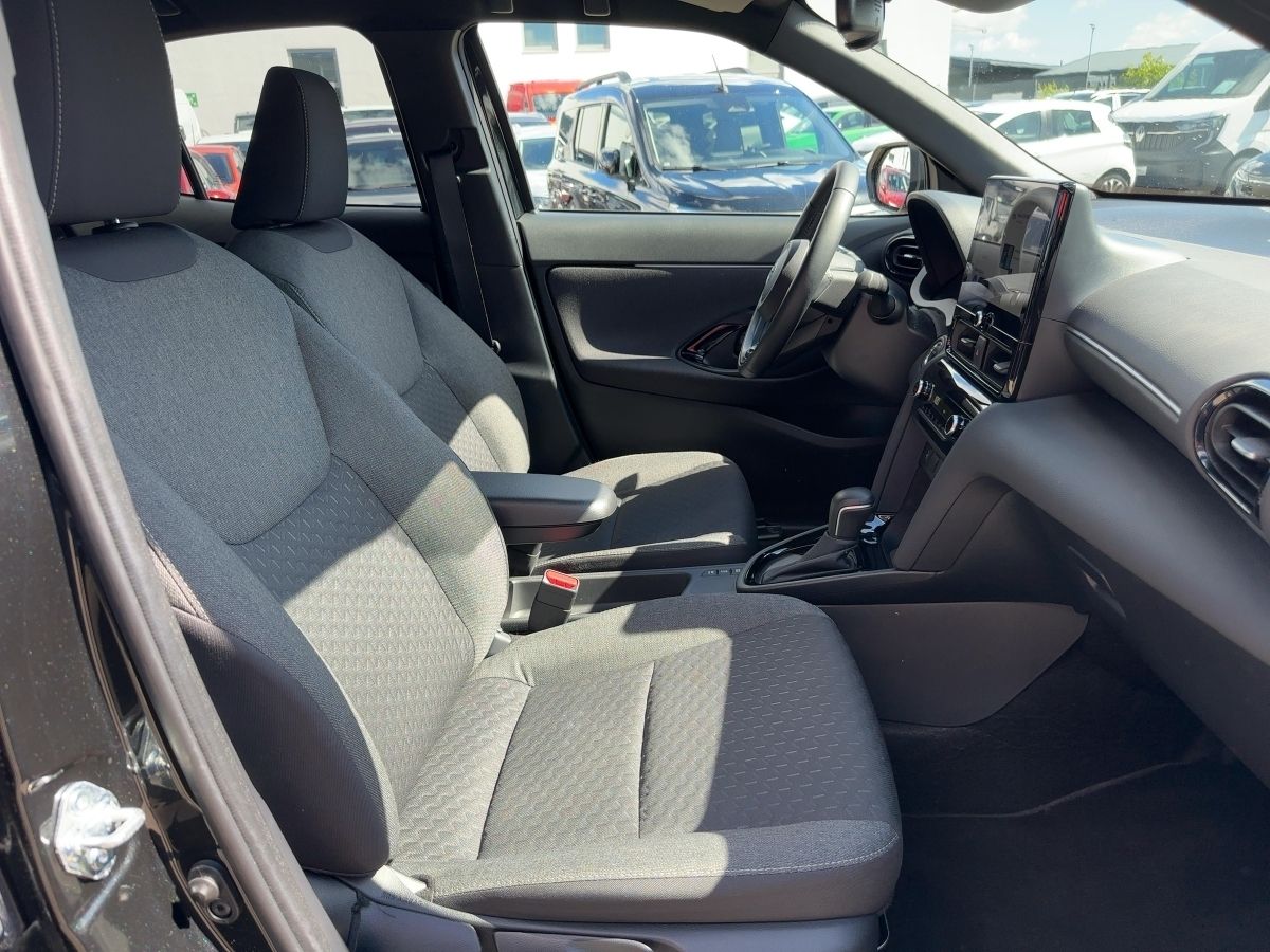 Toyota Yaris Cross 1.5 Hybrid Team D*WINTER-PAKET*KAMER