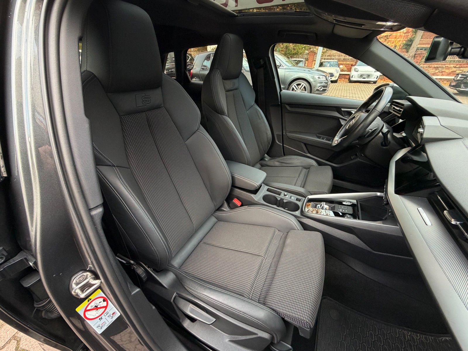 Audi A3 Sportb 40 TFSIe S line*PANO*LED*AHK*SHZ*KAM*