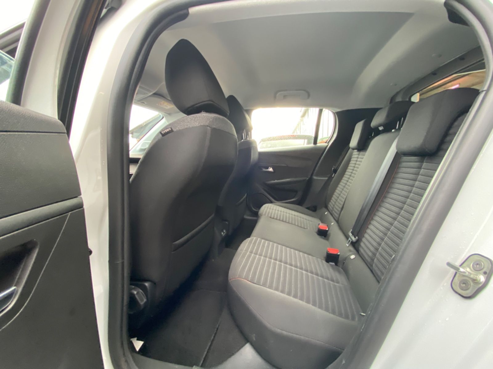 Peugeot 208 Active Pack - Samsaru's Car Outlet