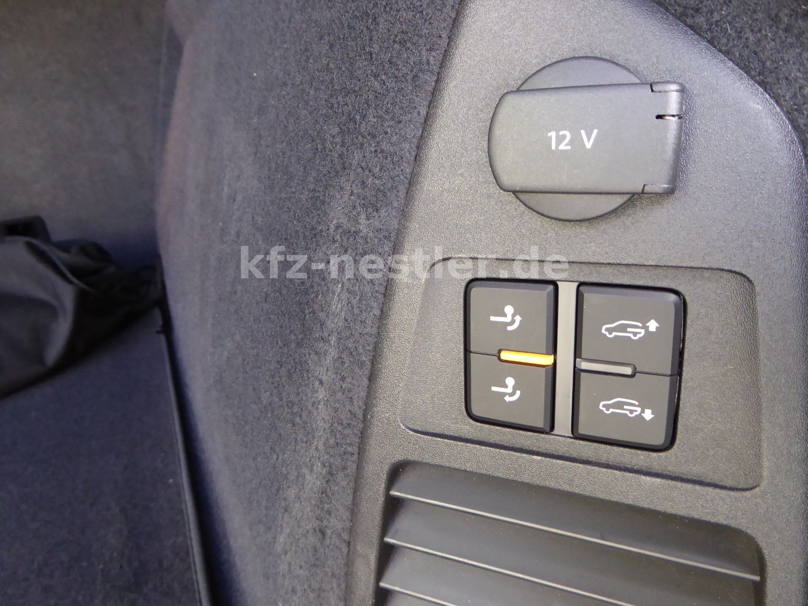 Volkswagen Touareg 3.0 TDI R-Line - Samsaru's Car Outlet