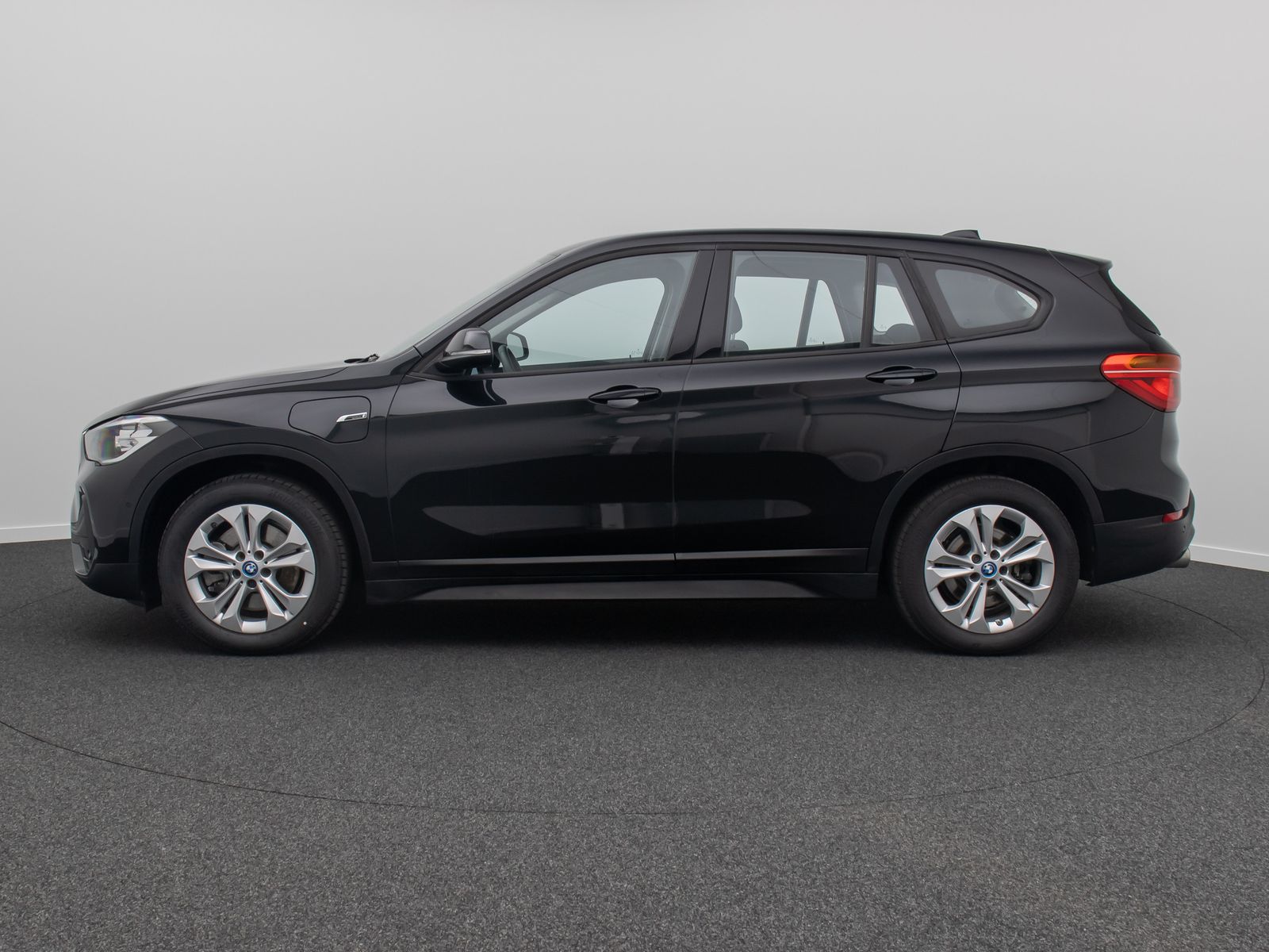 BMW X1 xD25e - Samsaru's Car Outlet