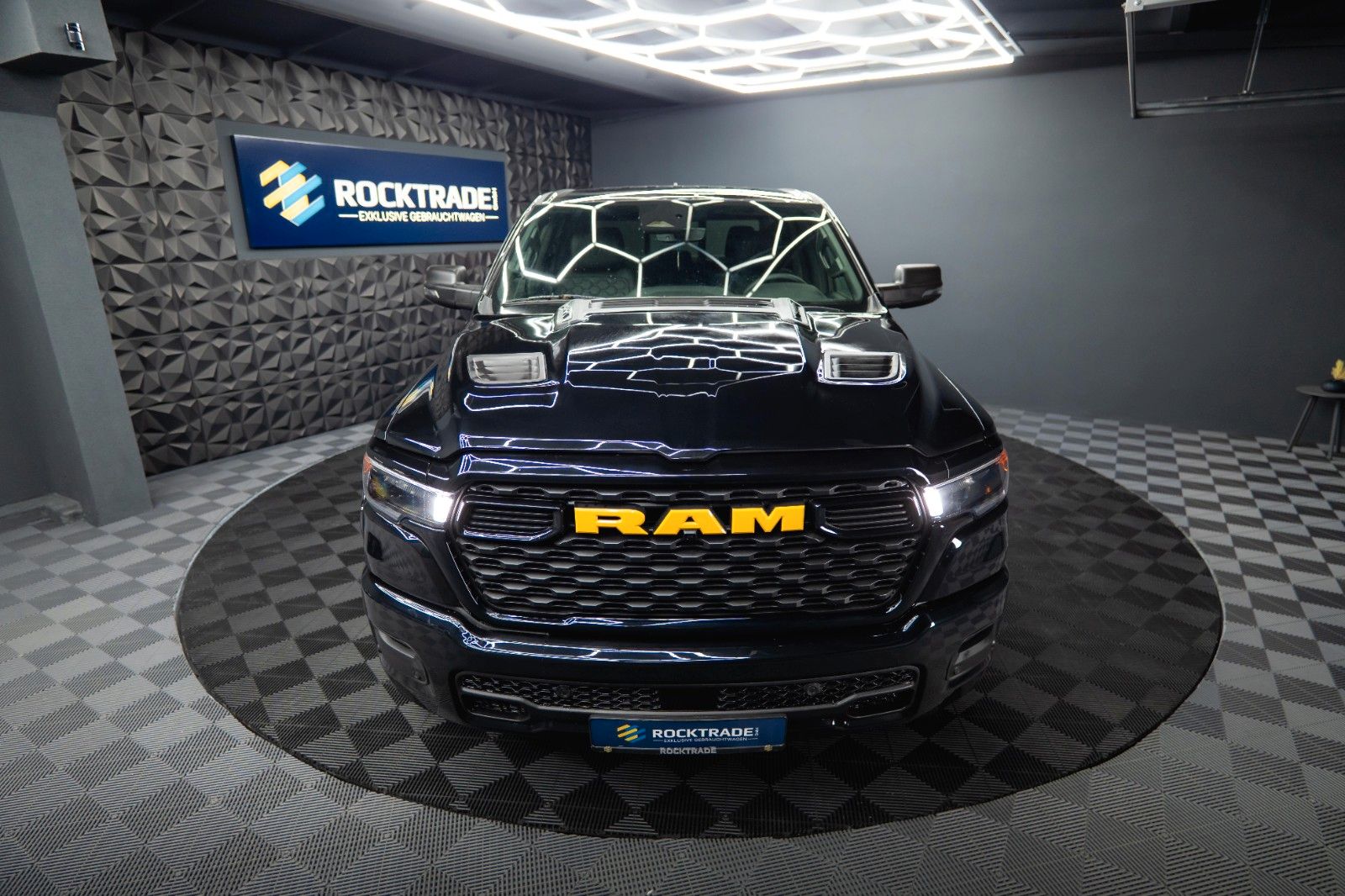 Dodge RAM 3.0 MY 25 TWIN TURBO Offroad Night ACC 19%