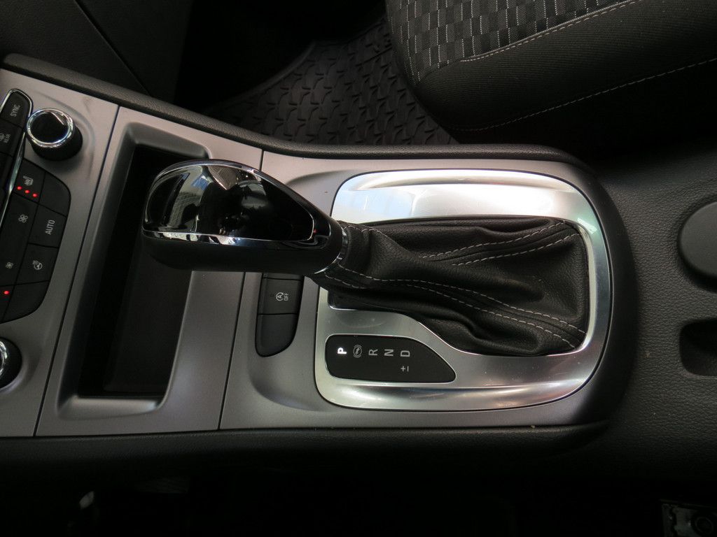 Opel Astra Sports Tourer 1.5D - Samsaru's Car Outlet