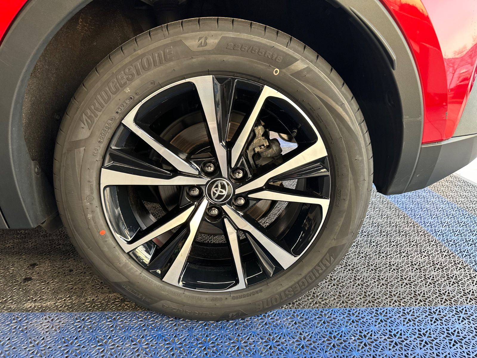 Toyota C-HR Hybrid FWD - Samsaru's Car Outlet