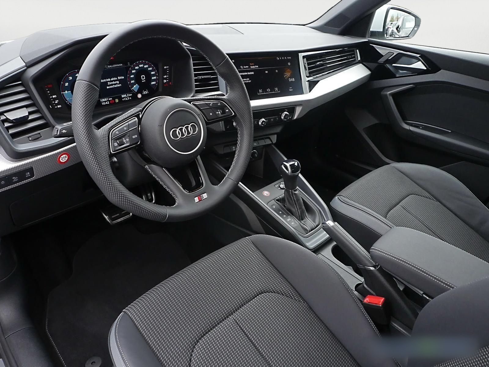 Audi A1 Sportback 30 TFSI S line S tronic - Samsaru's Car Outlet