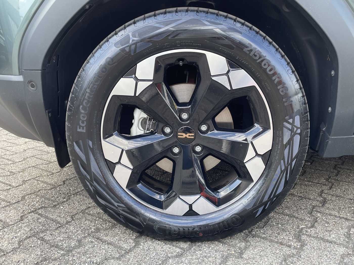 Dacia Duster Hybrid 140 Extreme - Samsaru's Car Outlet