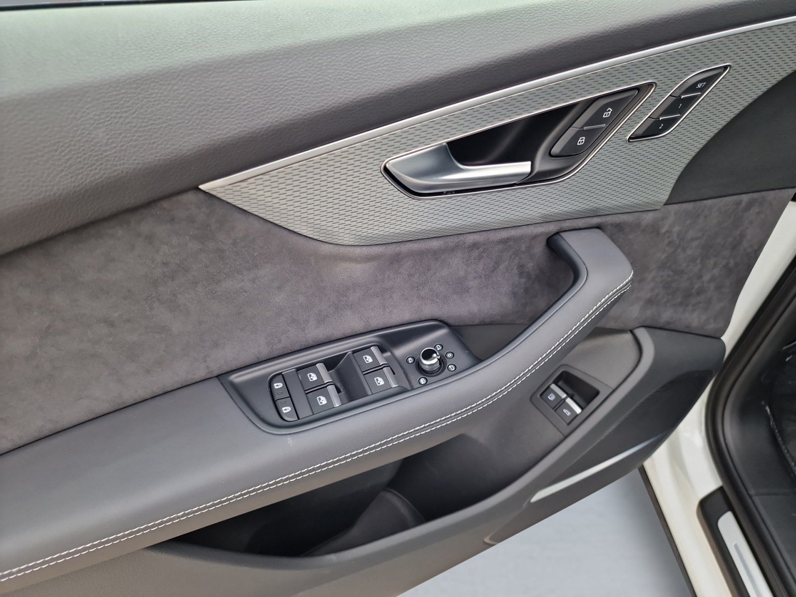 Audi Q7 55 TFSI e qu 2x S line MATRIX Pano Allradlenk