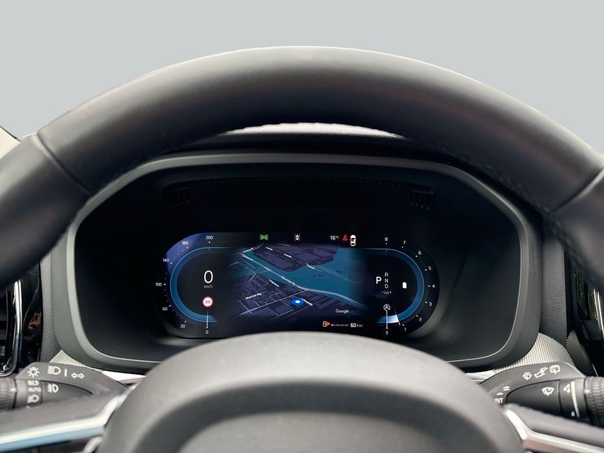 Volvo XC60 B5 B AWD Plus Dark