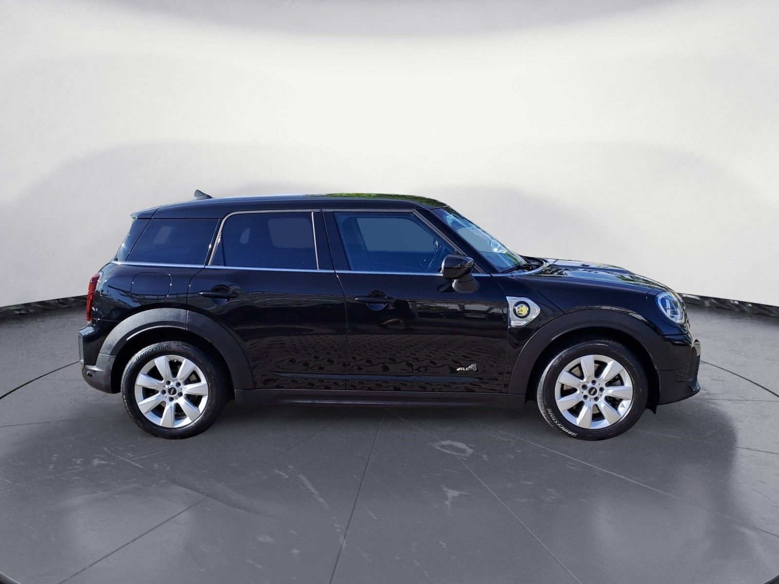 MINI Countryman Cooper SE ALL4 Essential Trim Aut. - Samsaru's Car Outlet