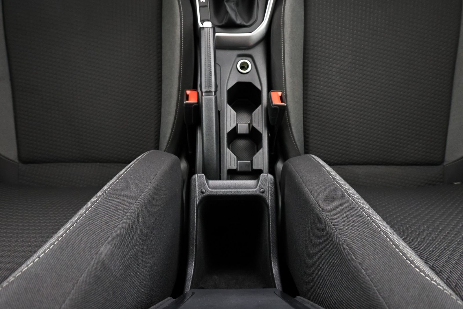 Volkswagen Taigo 1.0 TSI Life - Samsaru's Car Outlet