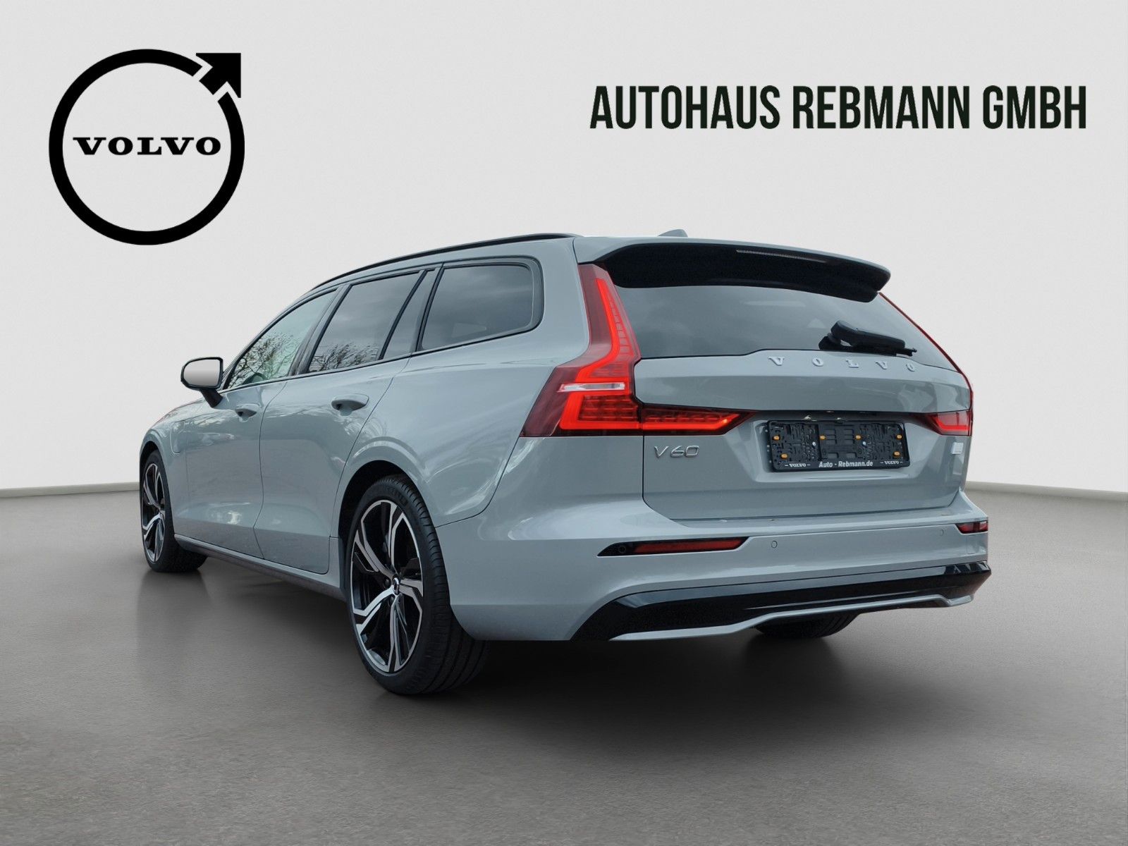 Volvo V60 T6 Plus Dark Recharge Plug-In Hybrid AWD*AHK