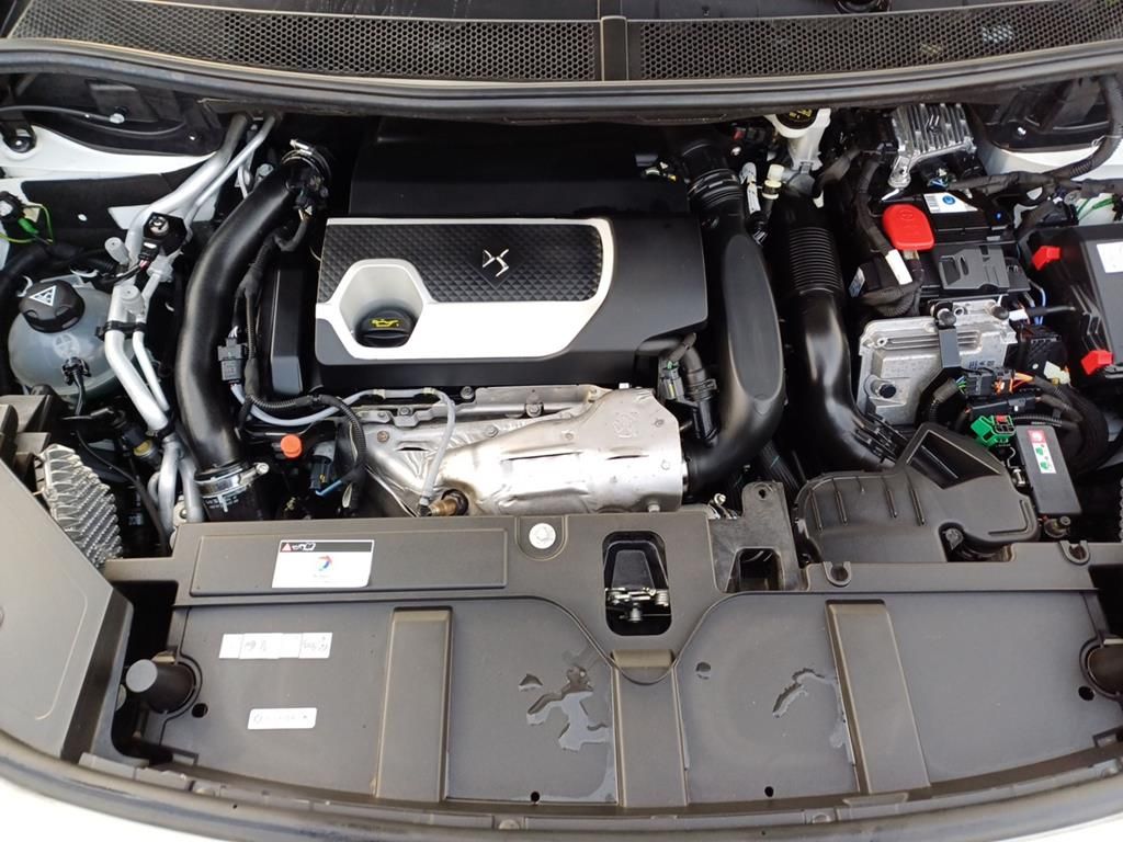 DS Automobiles DS7 Crossback E-Tense 225 Bastille + 4x2