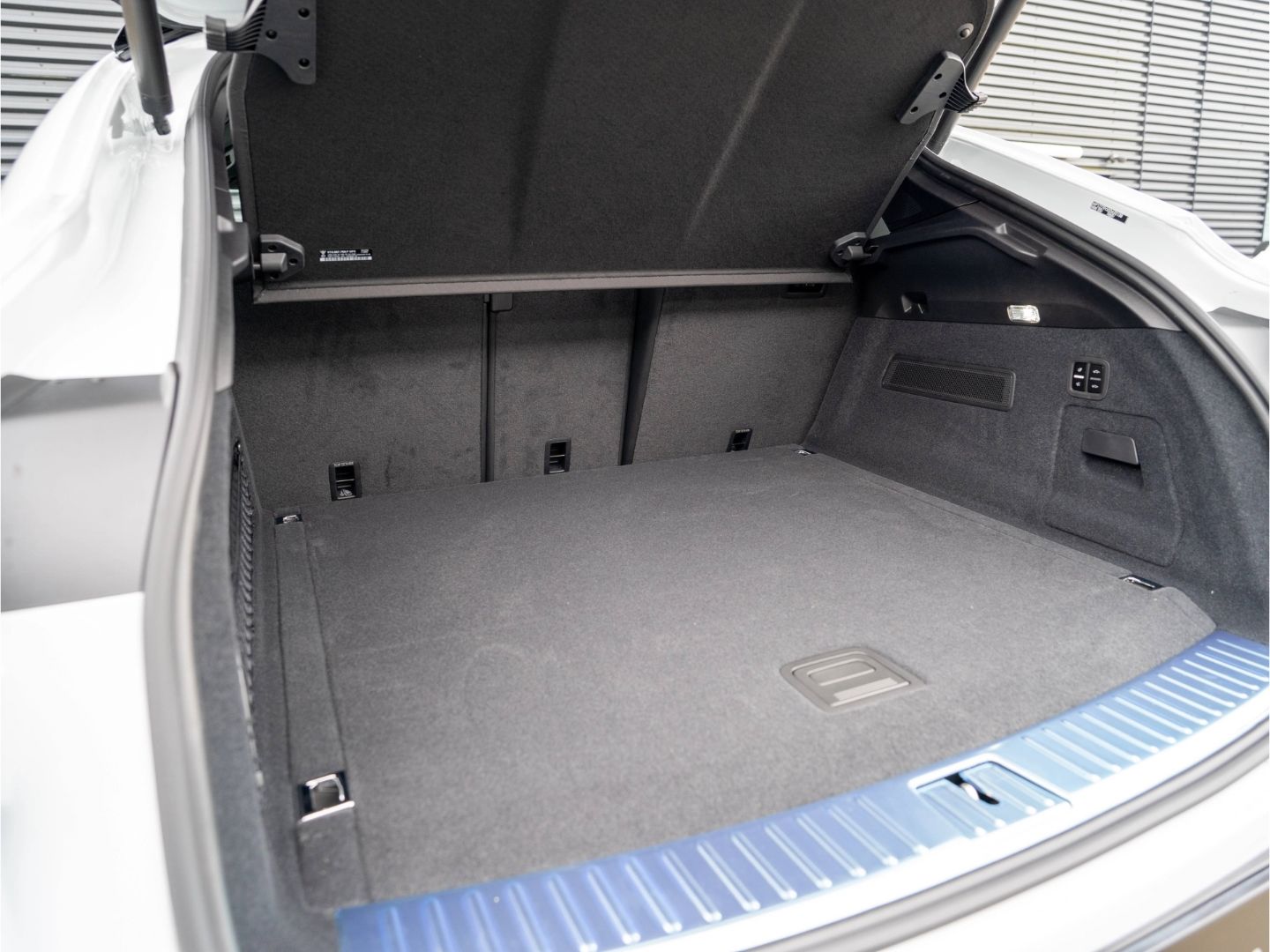 Porsche Cayenne E-Hybrid Coupe 22'', Anhängerkupplung uv
