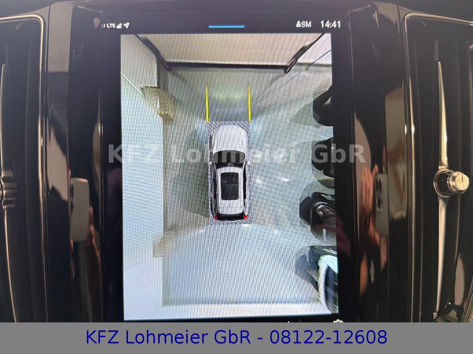 Volvo XC60 R Design Recharge Plug-In Hybrid AWD *Voll*