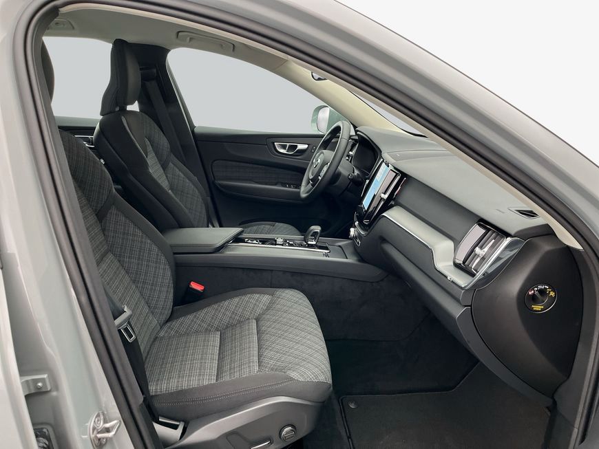 Volvo XC60 B5 B AWD Core