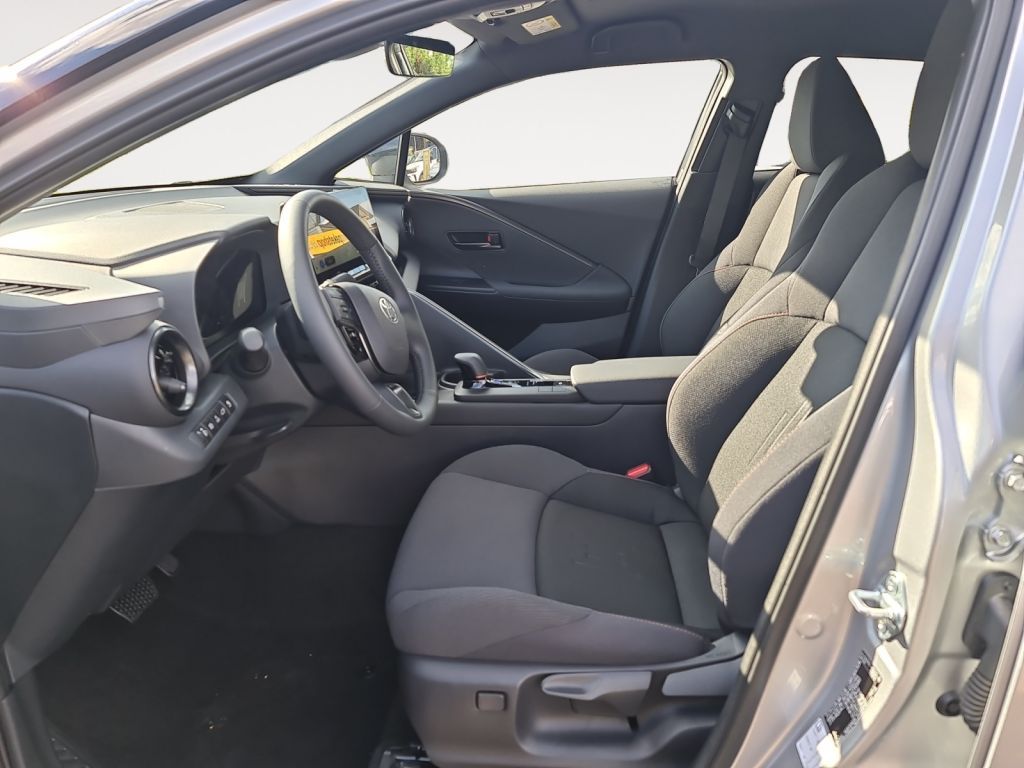 Toyota C-HR 2.0 Plug-in-Hybrid Team Deutschland (AX2)