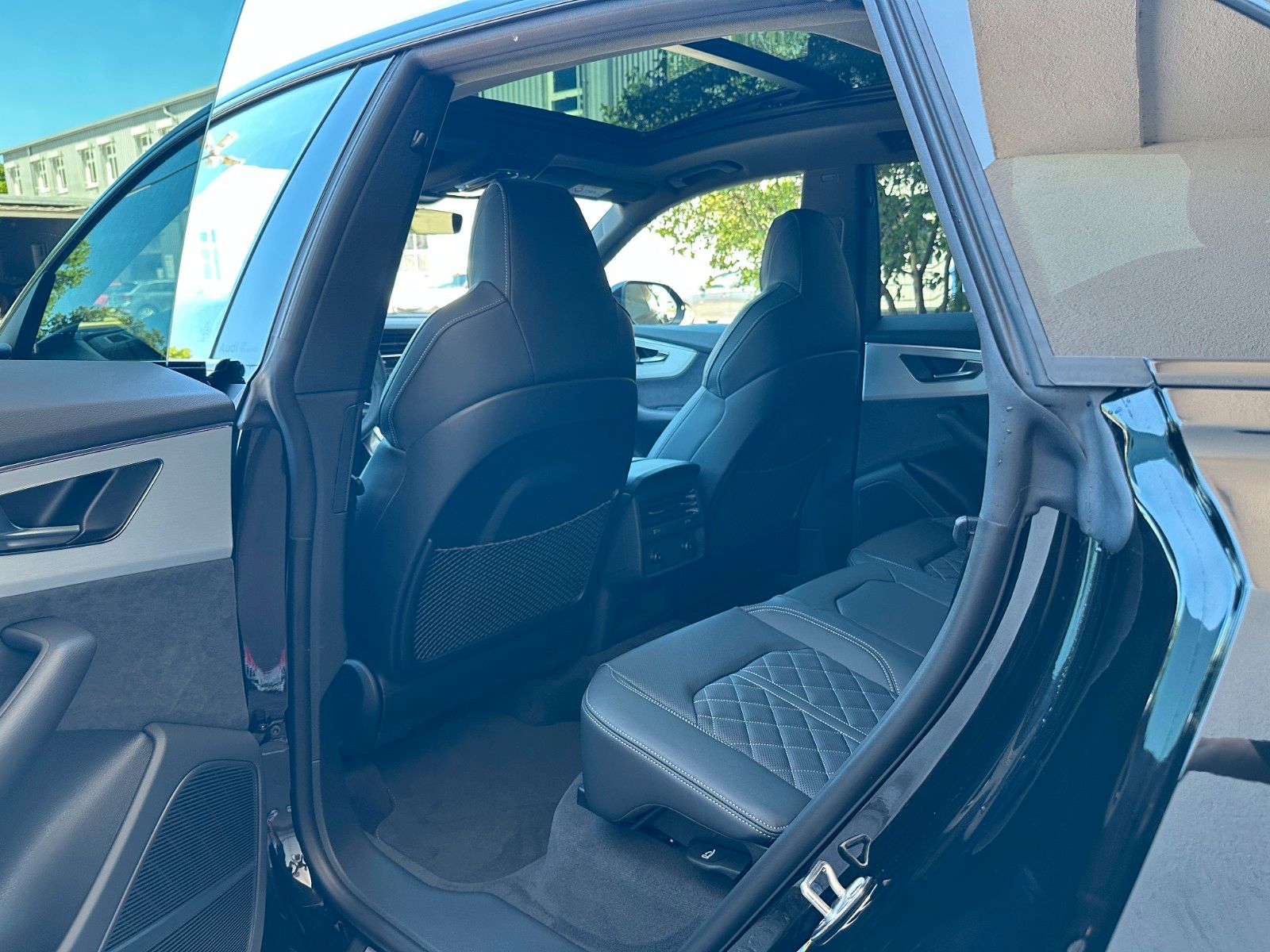 Audi Q8 50 TDI quattro - Samsaru's Car Outlet